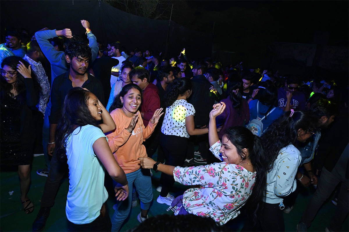 new_20year_202024_20celebration_20at_20banjara_20hills-12.jpg 11