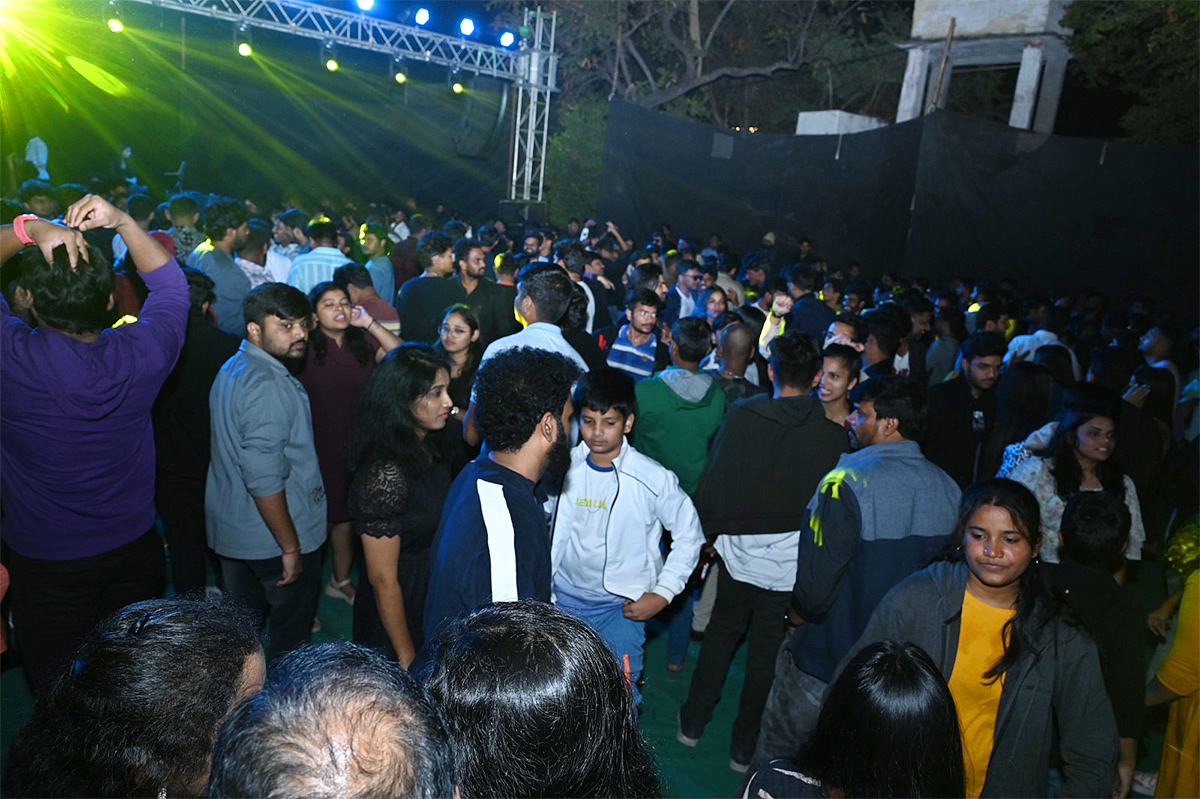 new_20year_202024_20celebration_20at_20banjara_20hills-13.jpg 12