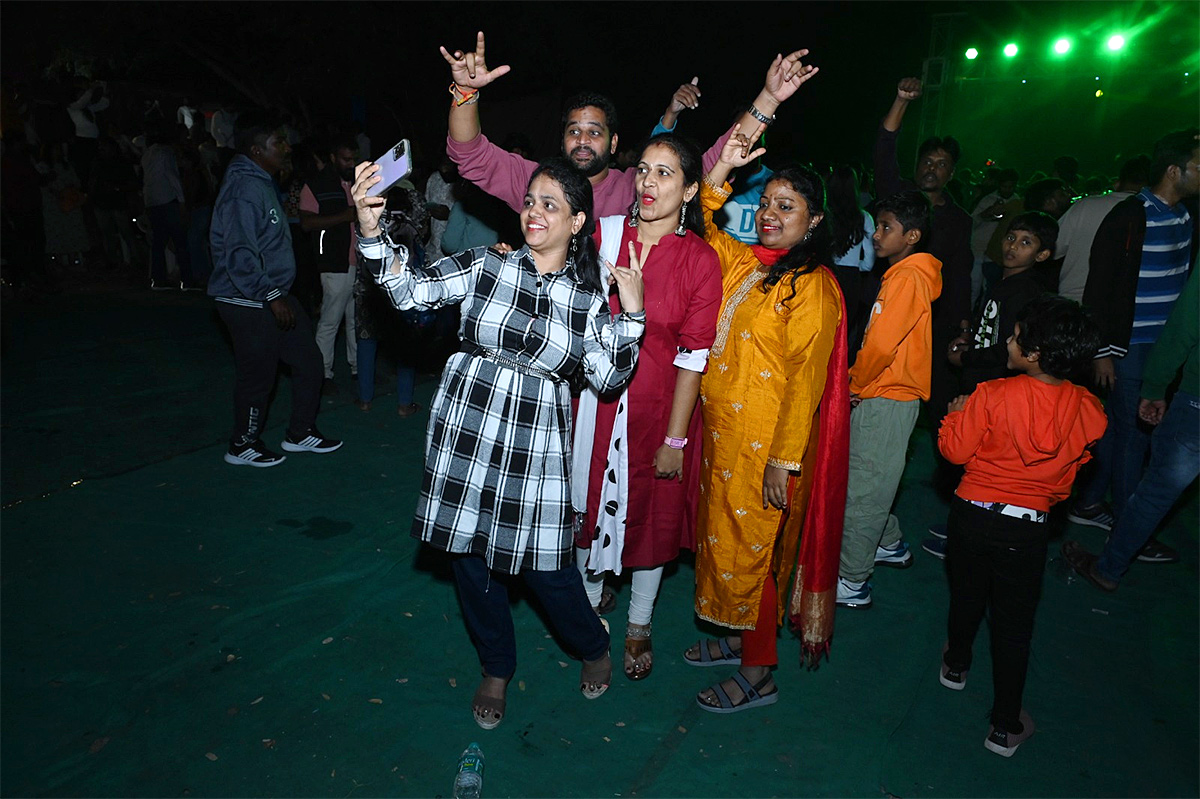new_20year_202024_20celebration_20at_20banjara_20hills-15.jpg 14