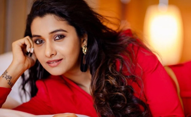 priya-bhavani-shankar-.jpg