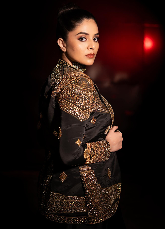 sreemukhi_20latest_20photos-8.jpg 8