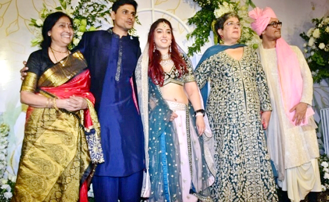Family-10.jpg 12