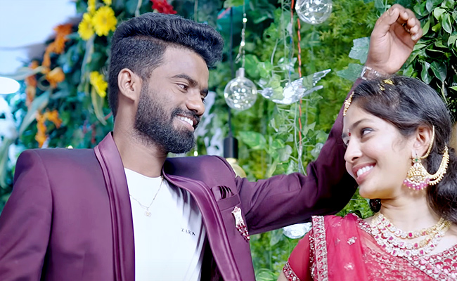 Pulsar_20Bike_20Ramana_20Engagement_20Celebrations_20Photos_13.jpg 14