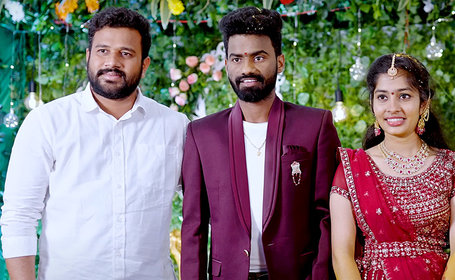 Pulsar_20Bike_20Ramana_20Engagement_20Celebrations_20Photos_17.jpg 18