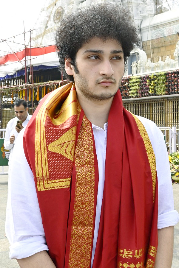 SuperStar_20Krishna_20Grand_20Son_20Jaya_20Krishna_20Visited_20Tirumala_20Temple_20Photos_3.jpg 4