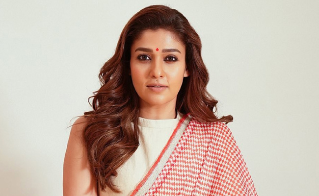 nayan.jpg