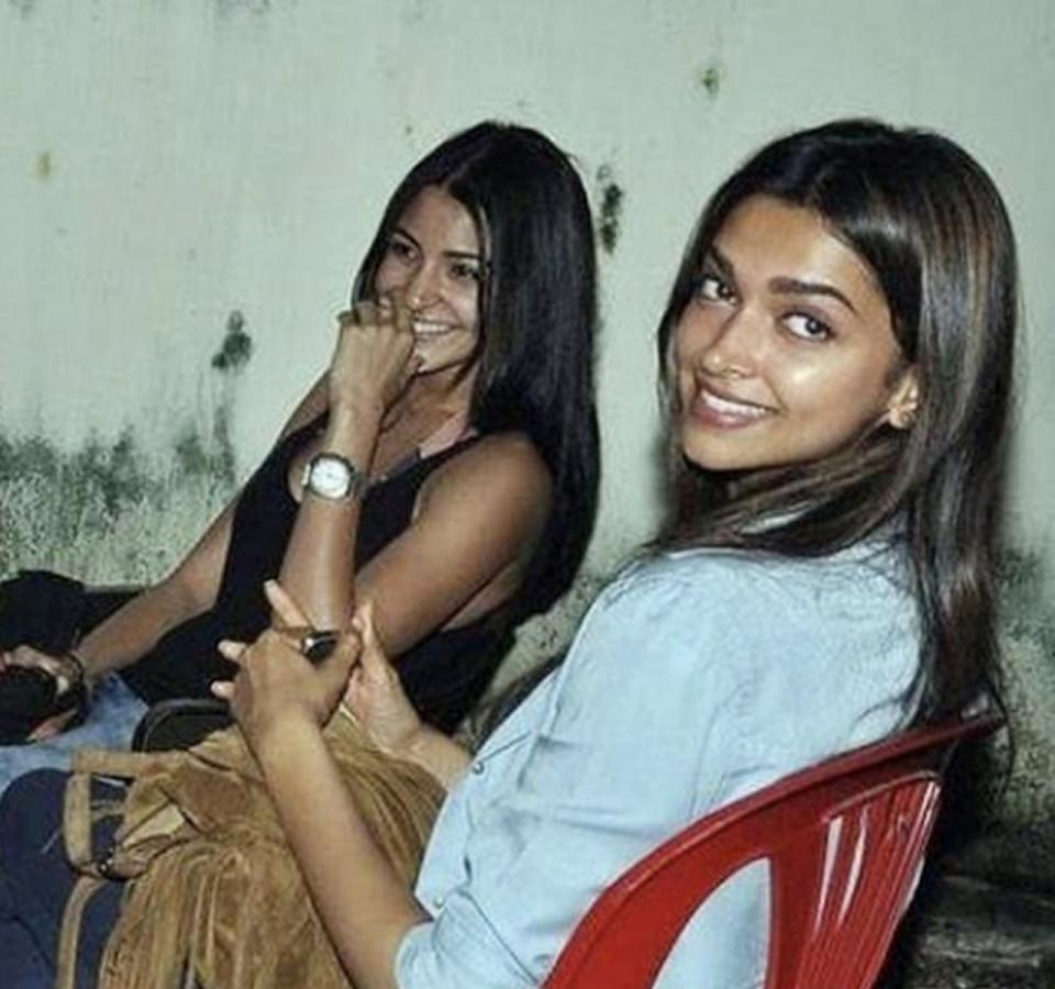 8.Deepika-Padukone.jpg 10
