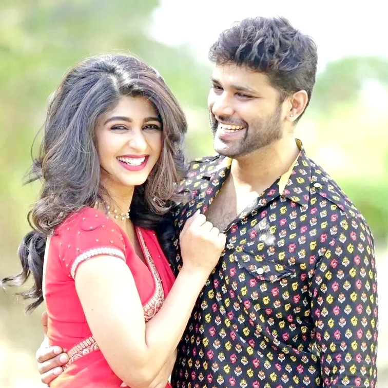 AditiPrabhudeva-15_0.jpg 15