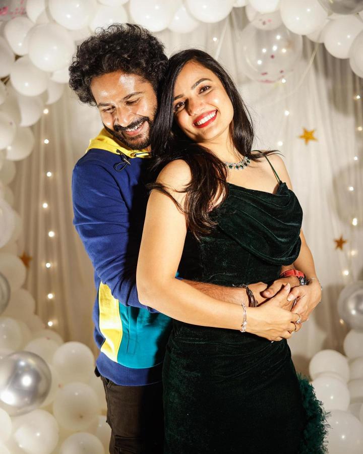 Bigg-Boss-Siri-and-hanuman.jpg 3