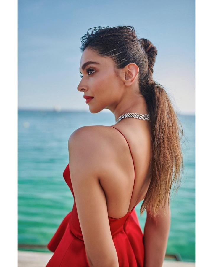 Deepika-birthday-pics.jpg 4