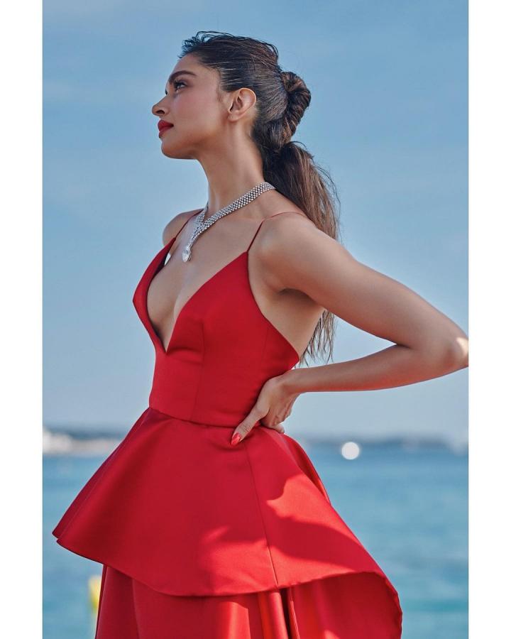 Deepika.jpg 2