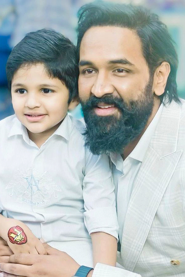 Manchu_20Vishnu_20announces_20cinematic_20debut_20of_20his_20son_20Avram_20Photos_9.jpg 10