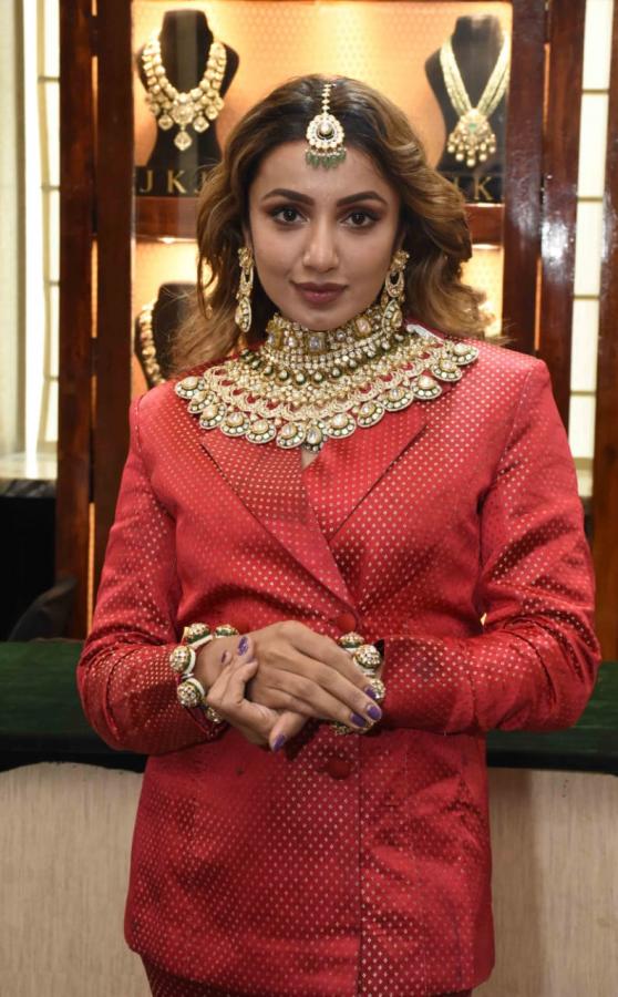 Actress_20Tejaswi.jpeg 7