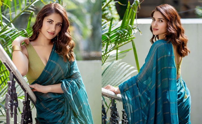 Ruhani-Sharma-full-pic.jpg 1