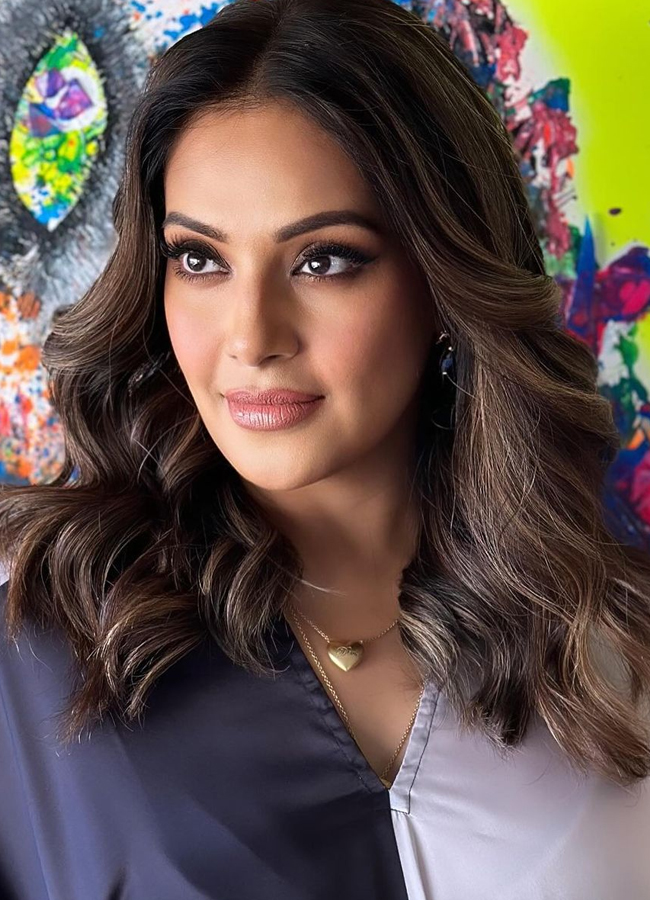 Bipasha-Basu-1.jpg 4