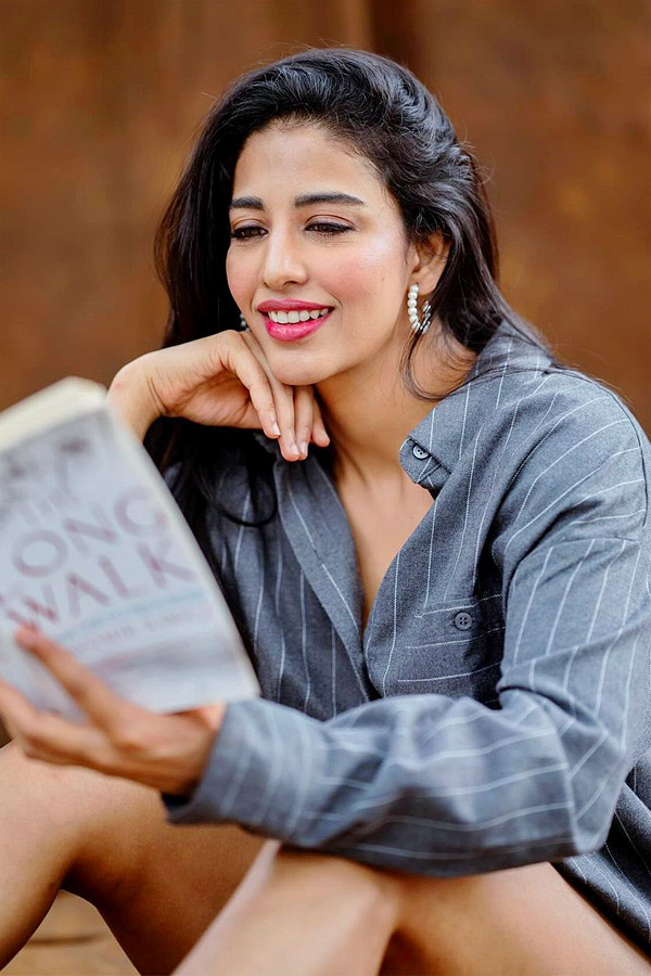 Daksha_20Nagarkar_20Stunning_20Photos_15.jpg 16