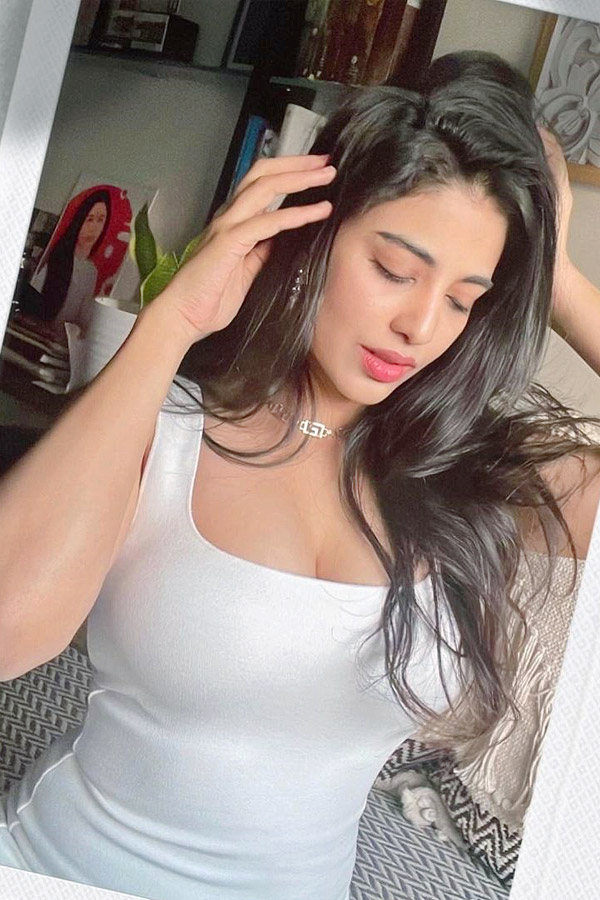 Daksha_20Nagarkar_20Stunning_20Photos_16.jpg 17