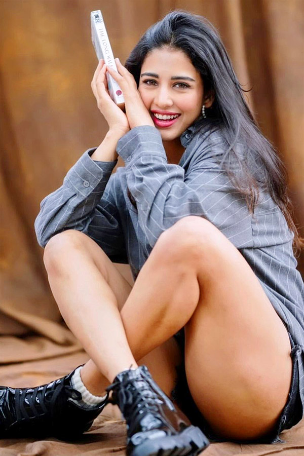 Daksha_20Nagarkar_20Stunning_20Photos_17.jpg 18