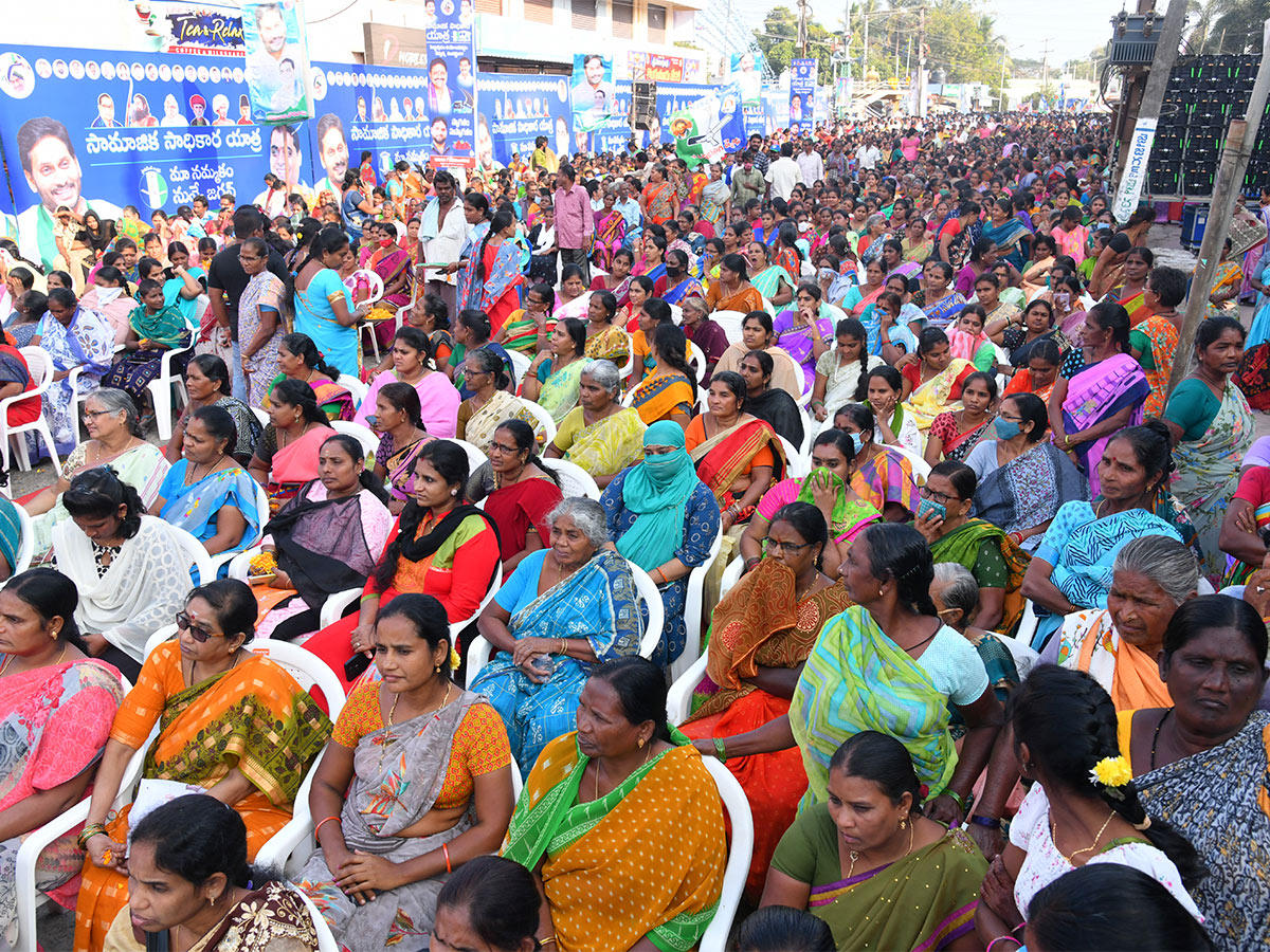 ysrcp_20samajika_20sadhikara_20yatra_20photos-15.jpg 14