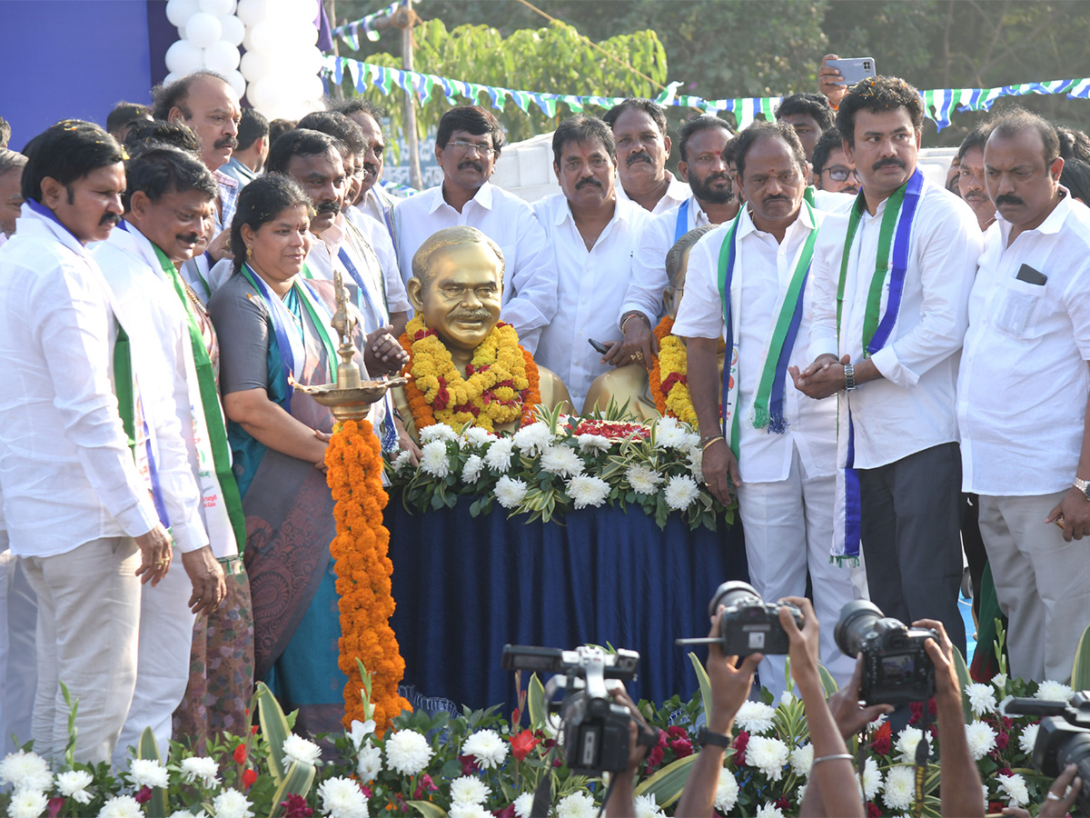 ysrcp_20samajika_20sadhikara_20yatra_20photos-23.jpg 21