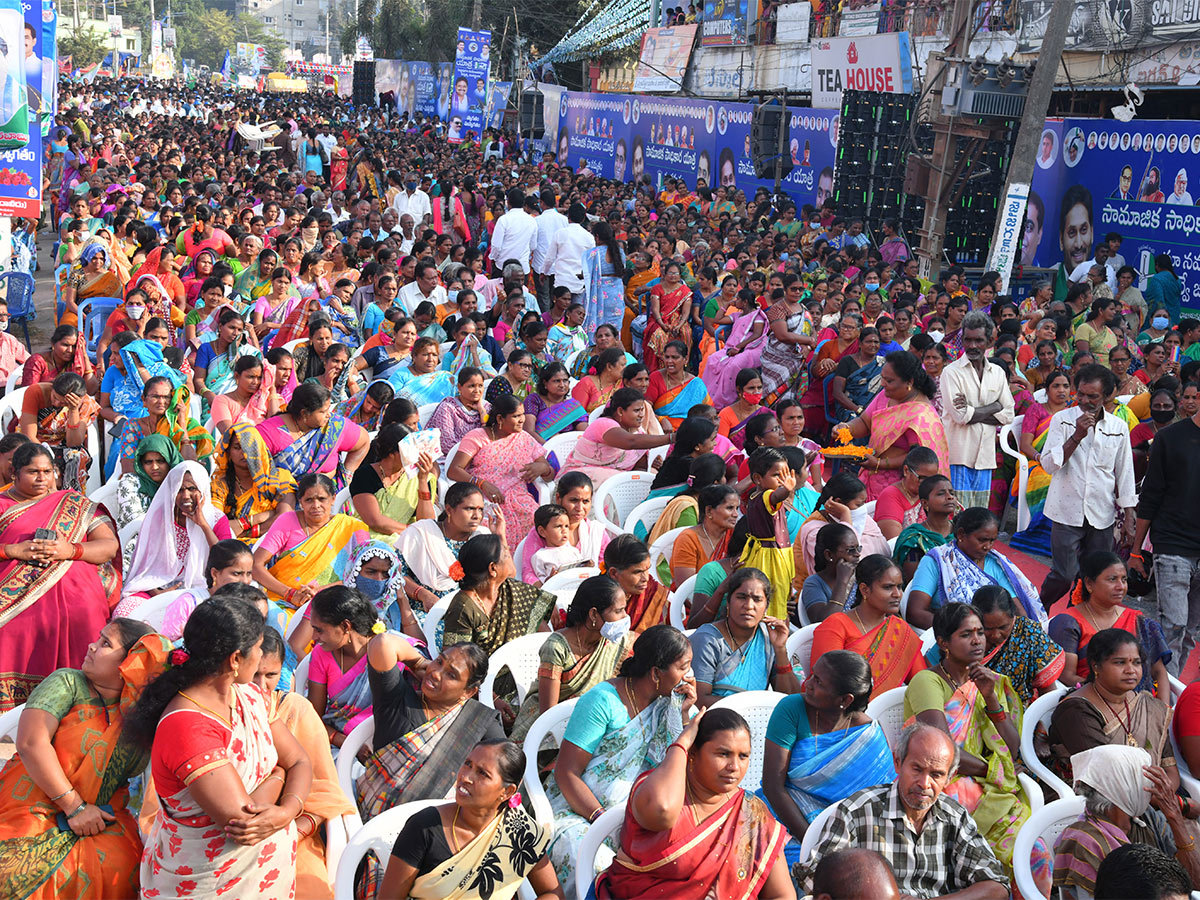 ysrcp_20samajika_20sadhikara_20yatra_20photos-33.jpg 30