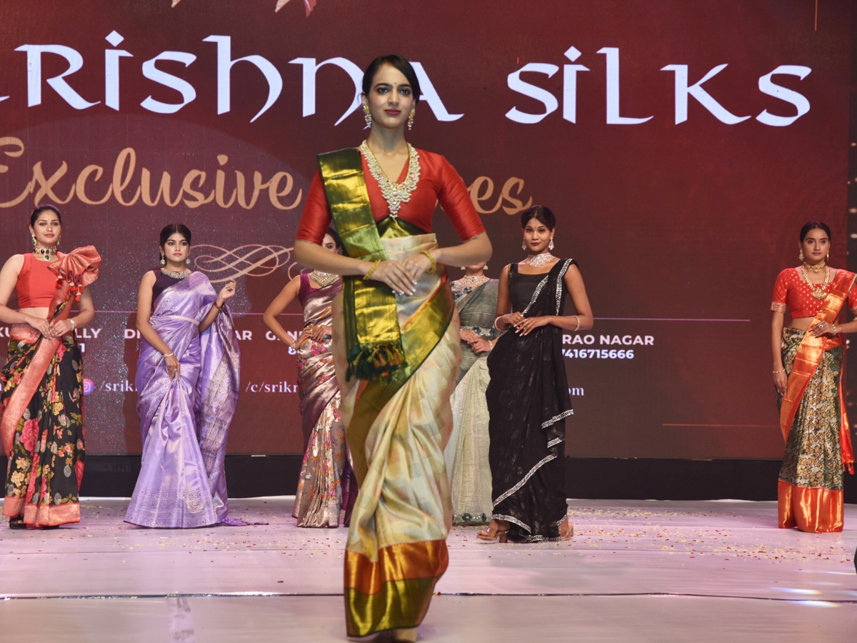 Fashion-Show-10.jpg 11