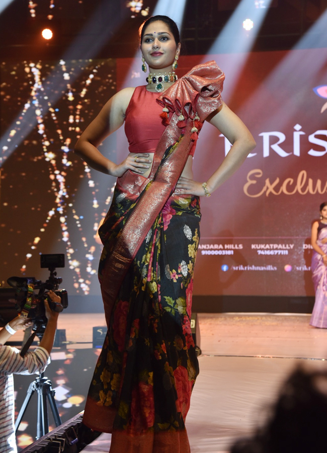 Fashion-Show-13.jpg 14