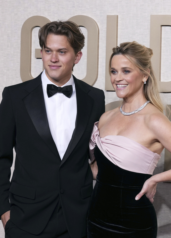 Golden-Globe-Awards-36.jpg 37