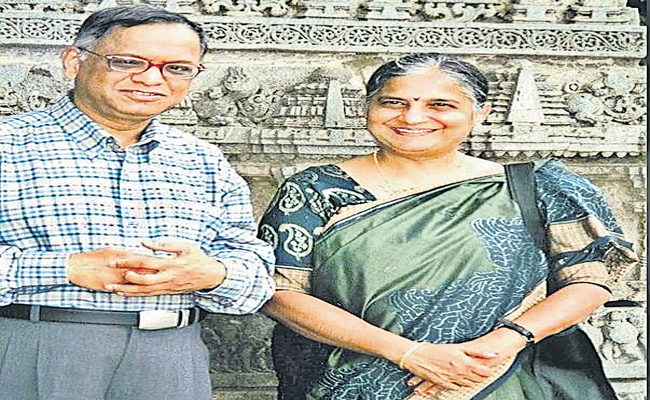 NARAYANA-MURTHY-AND-SUDHA-M.jpg