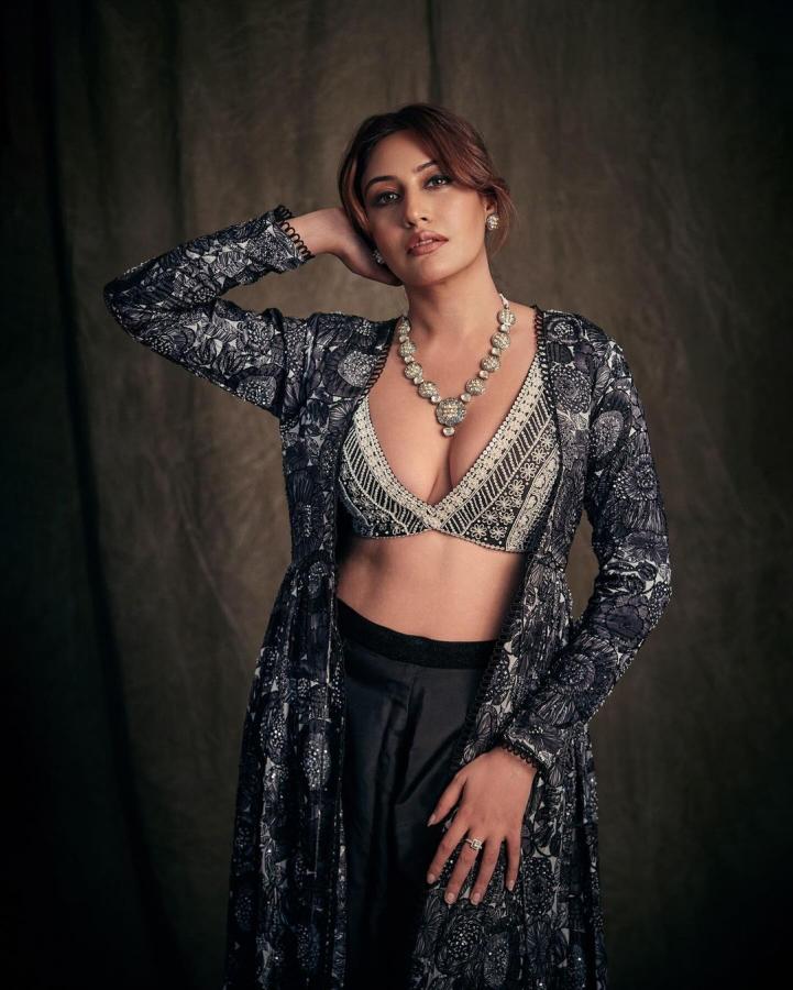 Surbhi-Chandna-latest-photos.jpg 6