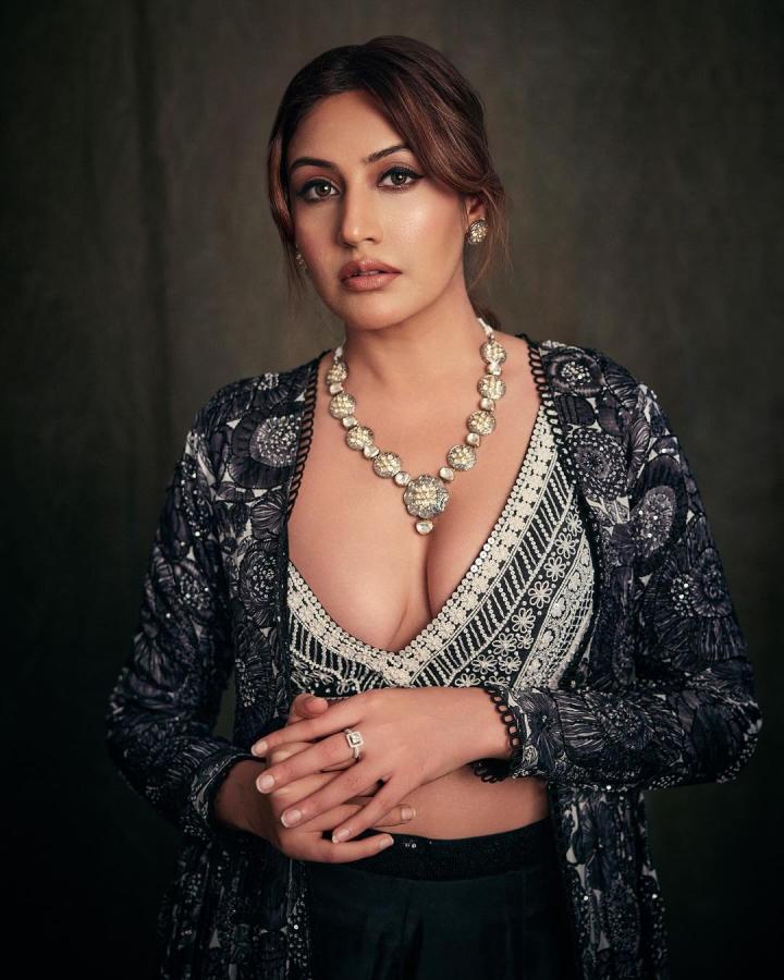 Surbhi-Chandna.jpg 9