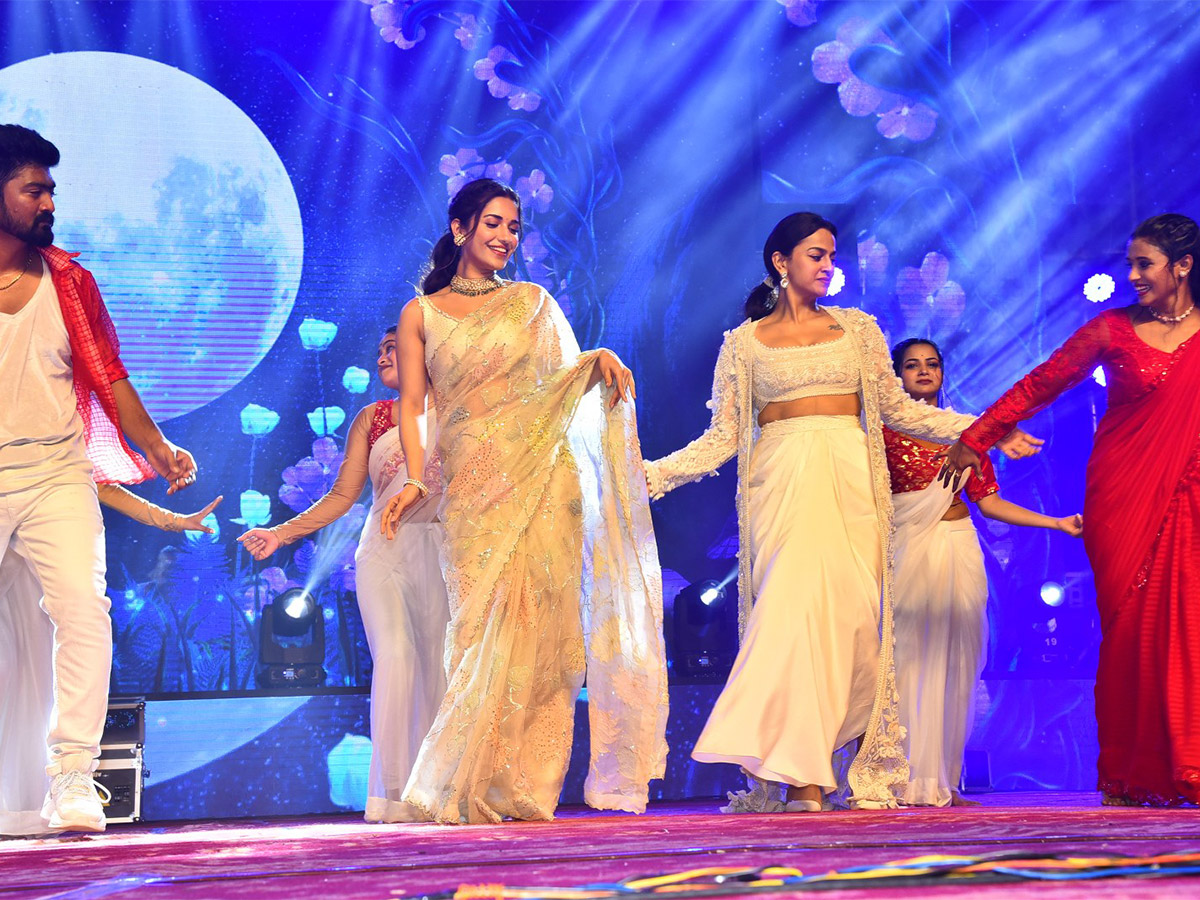 Venkatesh_20Daggubati_20SAINDHAV_20Pre-Release_20Event_20Photos-6.jpg 6
