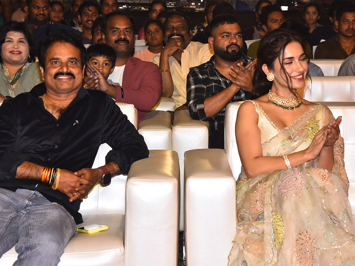 Venkatesh_20Daggubati_20SAINDHAV_20Pre-Release_20Event_20Photos-9.jpg 9