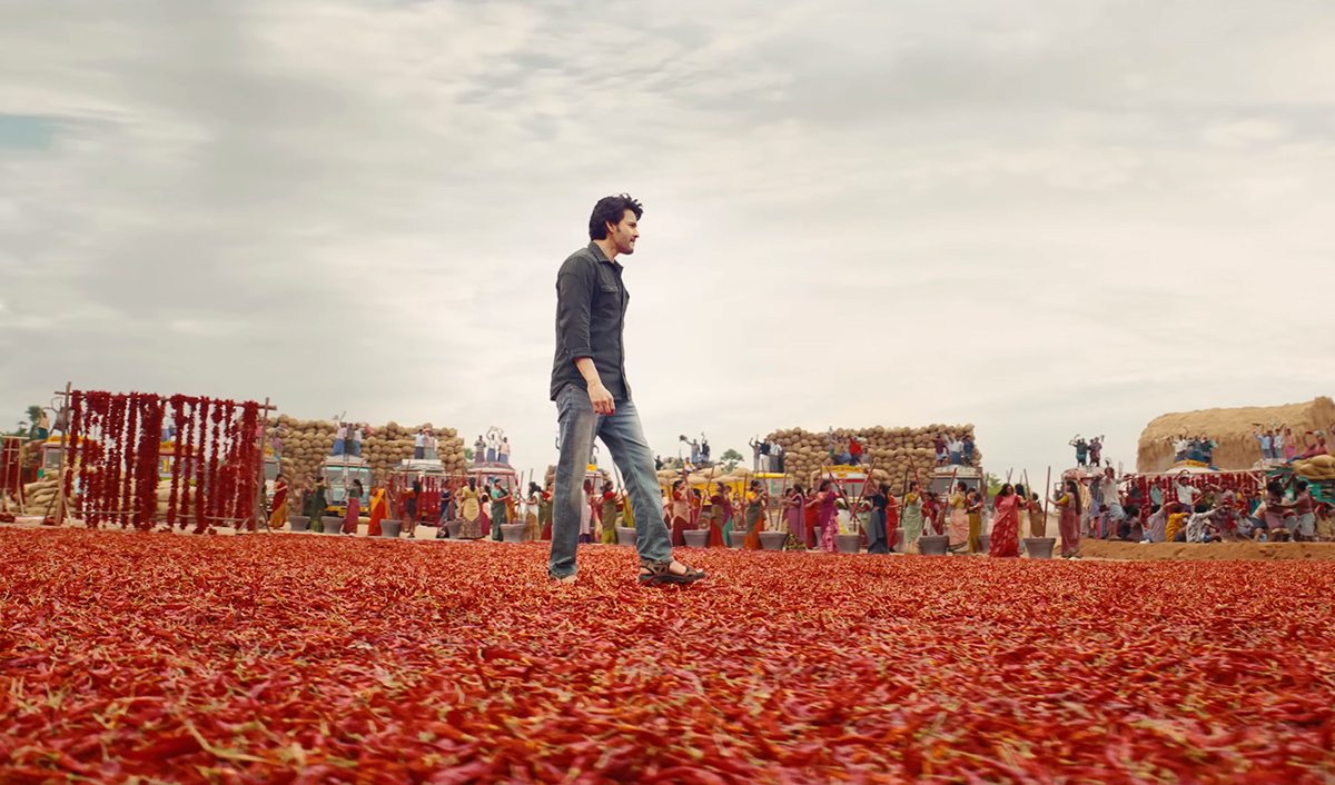 guntur_20karam_20movie_20hd_20images-22.jpg 22
