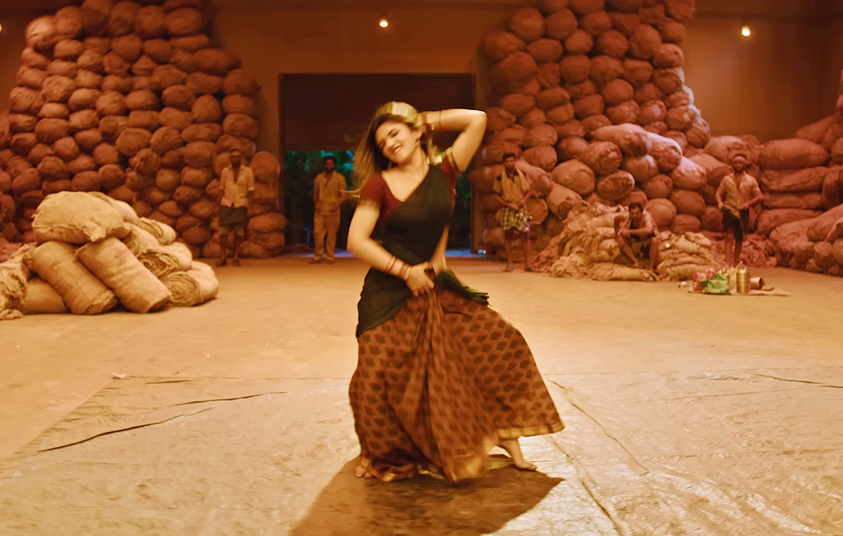 guntur_20karam_20movie_20hd_20images-24.jpg 24