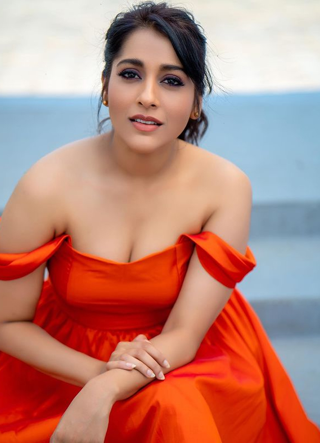 reshmi-orange-dress-pics.jpg 4
