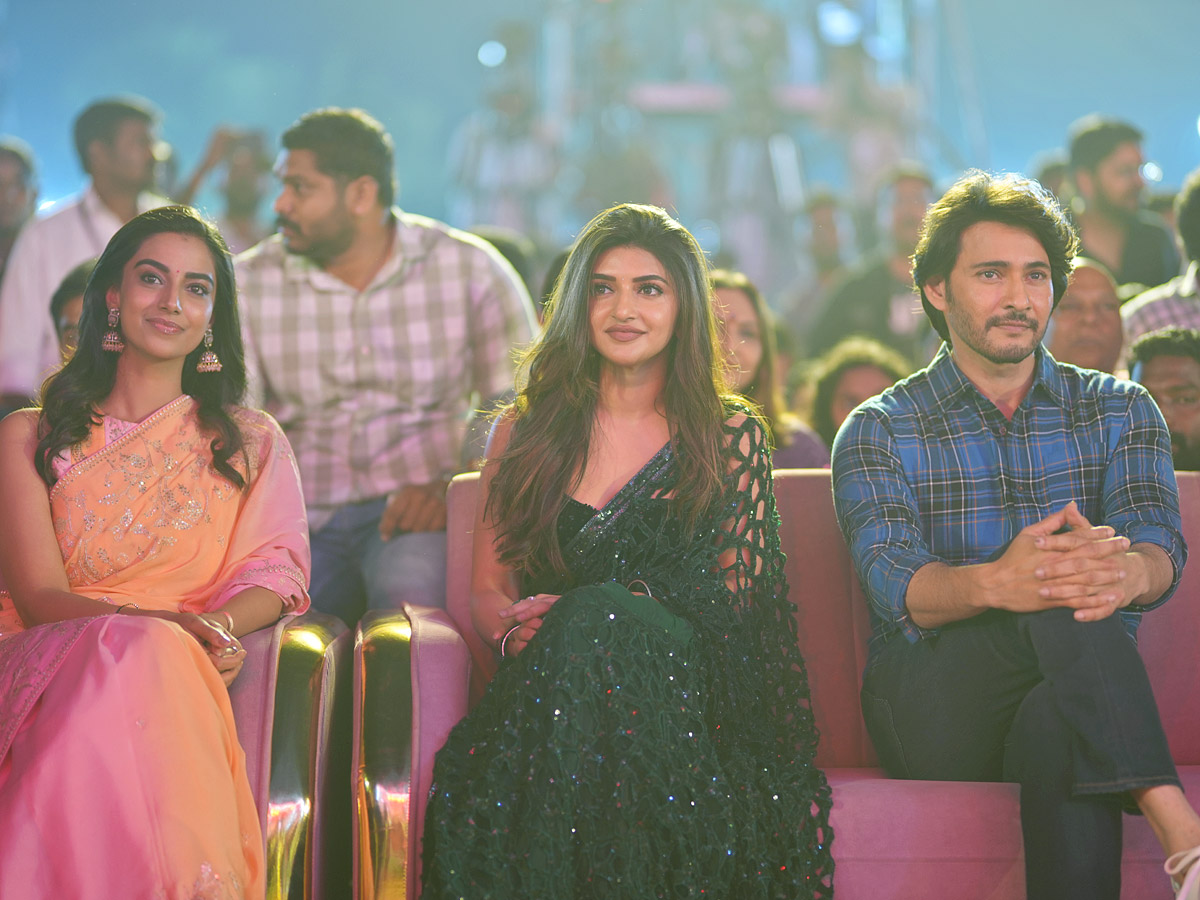 Guntur_20Kaaram_20Pre_20Release_20Event_20Photos_1.jpg 2