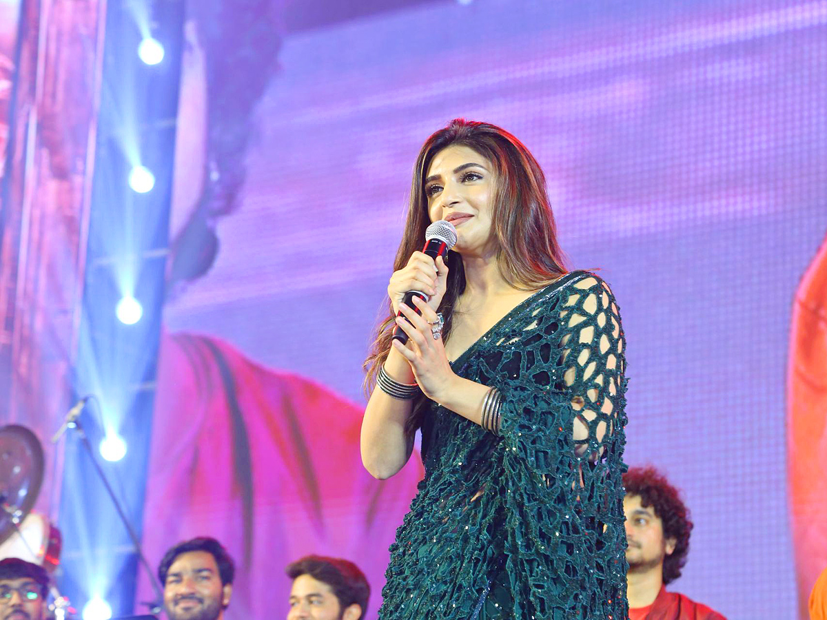 Guntur_20Kaaram_20Pre_20Release_20Event_20Photos_15.jpg 16