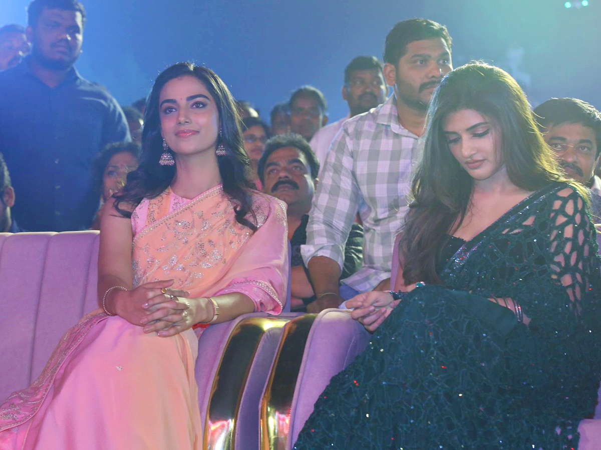Guntur_20Kaaram_20Pre_20Release_20Event_20Photos_18.jpg 19