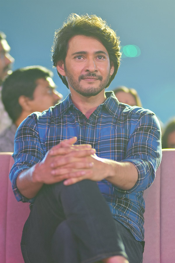 Guntur_20Kaaram_20Pre_20Release_20Event_20Photos_7.jpg 8