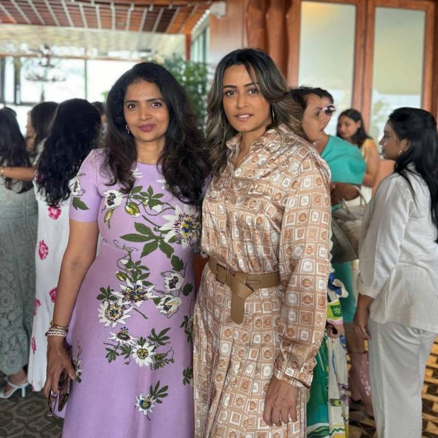 Namrata-Shirodkar-photos.jpg 8
