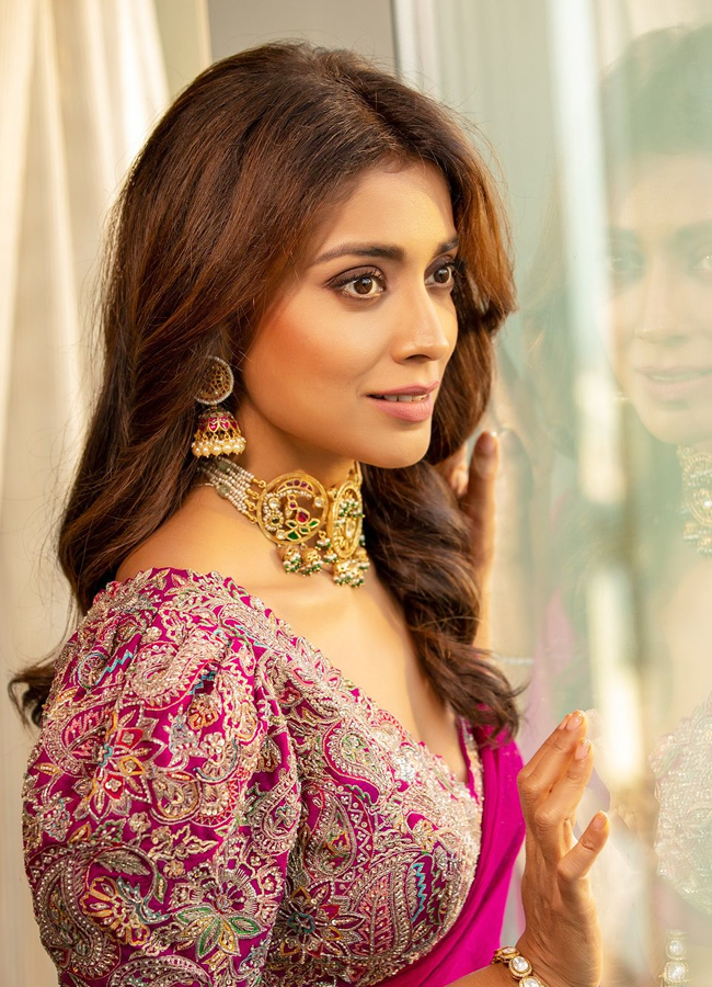 Shriya-Saran-3.jpg 6