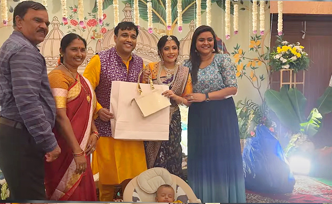 TV_20Actress_20Lahari_20Son_20Cradle_20Ceremony_20beautiful_20Photos_3.jpg 4
