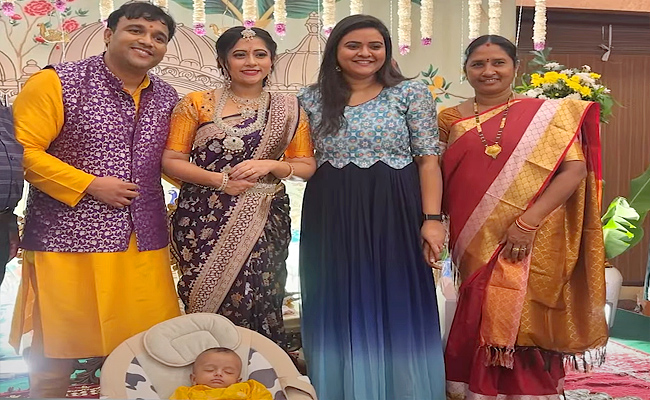 TV_20Actress_20Lahari_20Son_20Cradle_20Ceremony_20beautiful_20Photos_4.jpg 5