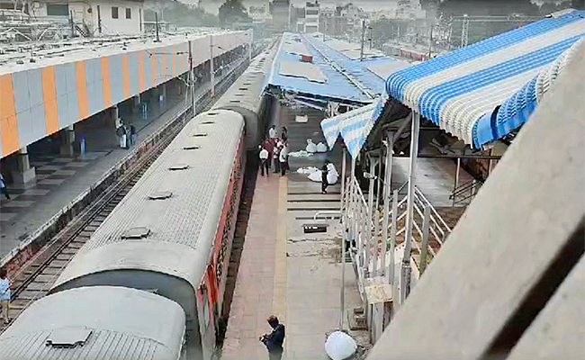 Train.jpg