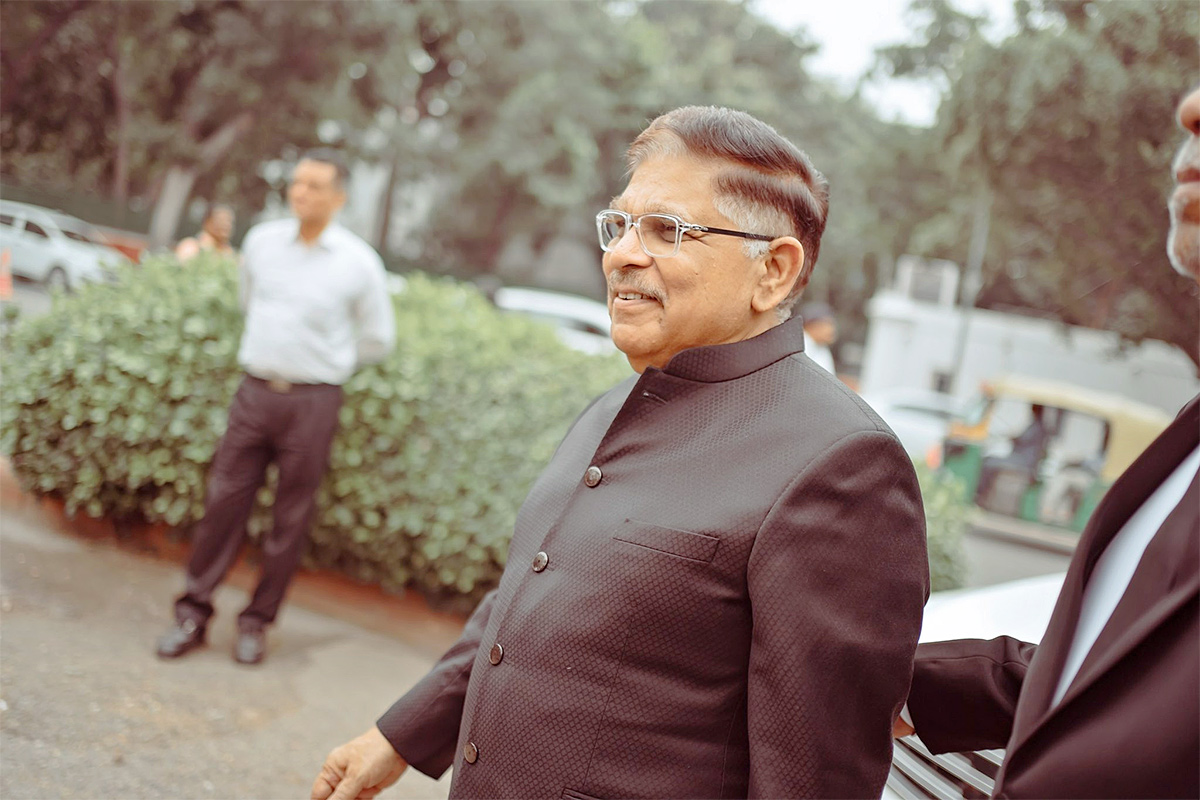allu_20aravind_20rare_20and_20unseen_20photos-21.jpg 21