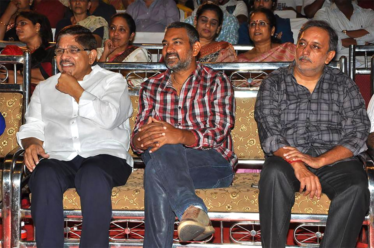 allu_20aravind_20rare_20and_20unseen_20photos-4.jpg 4