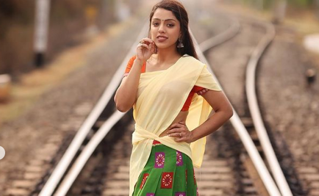 devayani.jpg