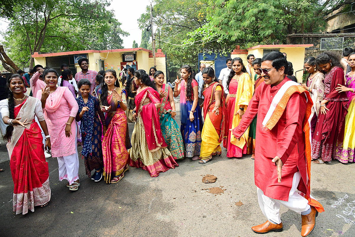 sankranthi_20celebrations_202024_20in_20visakhapatnam-7.jpg 7
