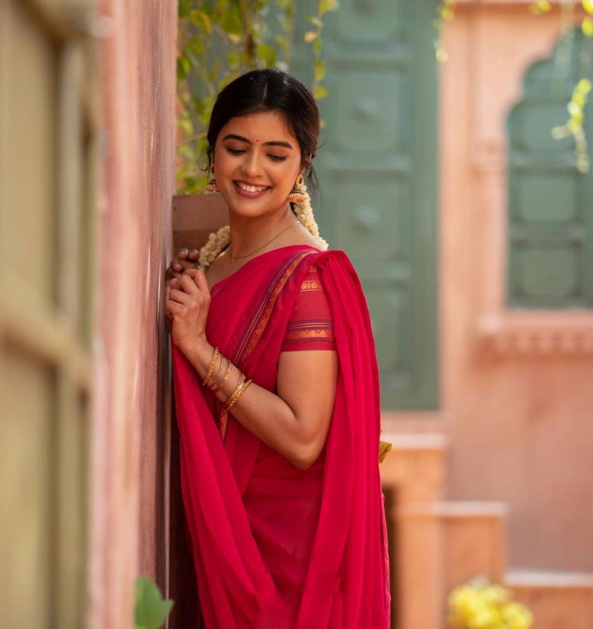 AmrithaAiyer-05.jpg 5